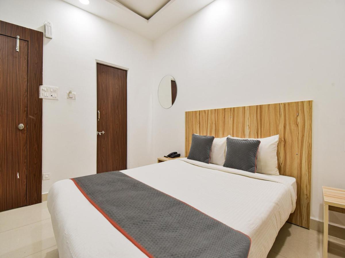 Oyo Townhouse 498 Hotel Western Nagpur Dış mekan fotoğraf